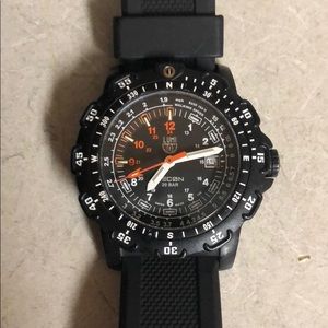 luminox series 8800 Recon